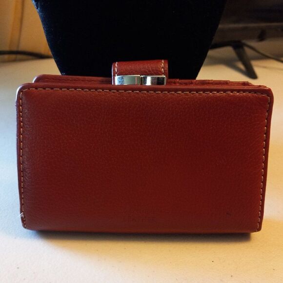 Safe Keeper Red Leather folded wallet - Picture 1 of 7